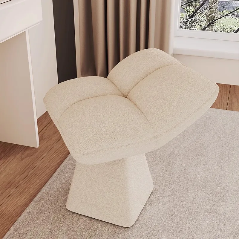 Kreativer Schminktisch-Hocker, – Home Bargains Bewertung und Preis